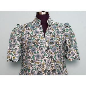 Robe longue en coton à fleurs de haute qualité, col en V, coupe ample, pour le printemps et l'été, robe maxi élégante, robe décontractée tendance pour femmes - Product Image 2