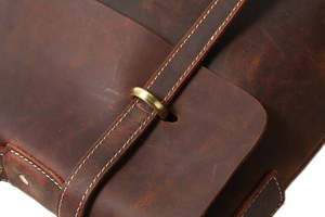 Classic Vintage Leather Briefcase for Men Timeless Executive Laptop <b>Bag</b> with <b>Multi</b> Organizer <b>Compartments</b> Custom Logo Wholesale - Product Image 4
