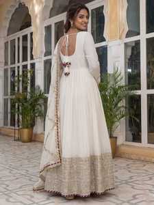 Vestidos Anarkali de seda Chinon con bordados y lentejuelas, ropa étnica india, tallas grandes, para bodas. - Product Image 2