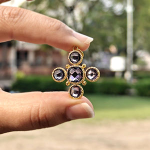 Pendentif Croix Tendance en Quartz Améthyste Plaqué Or 18 carats en Laiton Massif Perlé pour la Fabrication de Bracelets de Bijoux Spirituels pour Enfants - Product Image 5