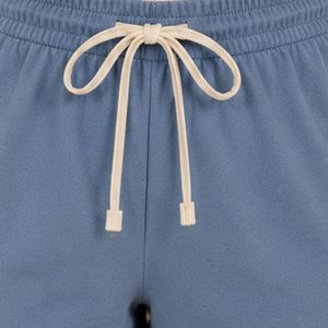 Conjunto de dos piezas de pantalones cortos para mujer en azul piedra y gris, top con cuello cuadrado y botones, estampado de pájaros coloridos, ropa informal de verano de algodón para estar en casa. - Product Image 6