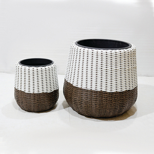 New Design Minimalist <b>Plastic</b> Wicker Round Planter Hand Carved Two-tone Woven Durable Eco-Friendly Garden <b>Plant</b> Flower - Product Image 1
