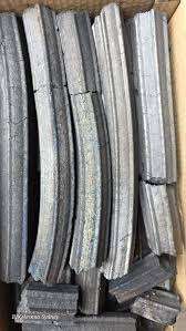 Briquetas de Carbón Vegetal de Aserrín de Madera Dura 100% Natural, Hechas a Máquina, Bajo en Humo y Ceniza, 4-6 Horas de Combustión, Alto Valor Calorífico - Product Image 3