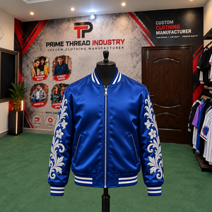 Blouson Bomber en Satin Bleu Royal de Luxe avec Broderie Florale Blanche Unisexe, Style Universitaire Streetwear, Veste Letterman Personnalisée - Product Image 6