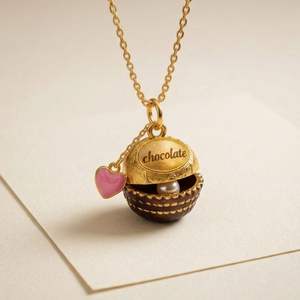 JR Wholesale - Collar de Moda para Mujer con Colgante de Corazón Vintage de Latón Abrible - Product Image 5