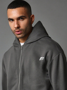 Sweat à capuche zippé épais et lourd gris foncé pour homme, coupe oversize et courte, avec logo personnalisé, épaules tombantes, double fermeture éclair, 100% coton, hiver, USA, Y2K - Product Image 4