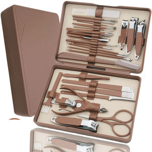Ensemble de manucure et pédicure haut de gamme, de qualité supérieure, fabriqué sur mesure en acier inoxydable léger, avec emballage personnalisé - Product Image 3