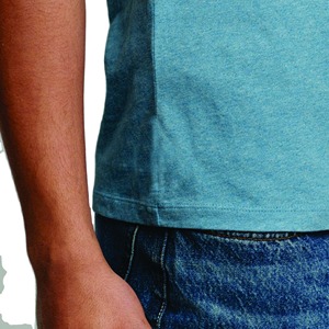 เสื้อยืดแขนสั้นสีฟ้าอ่อนสำหรับผู้ชาย แต่งขอบสีดำ ทรงปกติ ผ้าเจอร์ซีย์คอตตอน คอกลม สีพื้น - Product Image 6