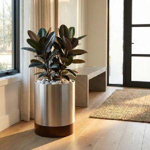 Magnifique pot à gobelets en or sur un piédestal sculpté noir et bois, décoration de luxe disponible, aux prix de gros. - Product Image 3