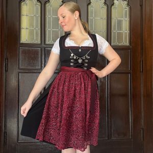 Women's Bavarian Style Dirndl <b>Dress</b> A-Line Short Sleeve Embroidered Floral Mini Vintage Folk Costume With Belt - Product Image 4