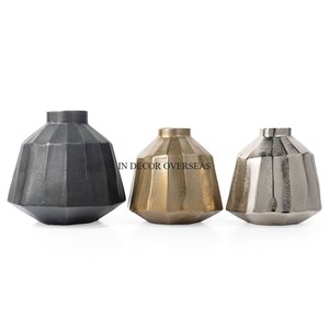 Premium Quality Glass Made <b>Unique</b> Texture Luxury Flower <b>Vase</b> With Golden Leaves Designer Base Home Hotel Decorative Accessories - Product Image 3