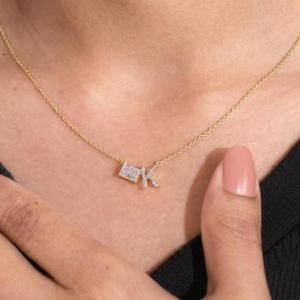 Collier Pendentif Initiale K en Diamant Or Jaune Massif Breloque Lettre Personnalisée Diamants de Laboratoire Pavé Nom Personnalisé Rhodium - Product Image 2