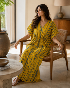 Robe longue maxi en coton style bohème géométrique pour femme, col en V, taille à cordon, respirante, tenue décontractée avec fentes – Vente en gros usine - Product Image 4