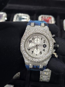 Reloj de Lujo Personalizado con Moissanita VVS, Redondo, Mecánico, Analógico, de Acero Inoxidable, Estilo Hip Hop, con Correa de Goma Azul - Product Image 5