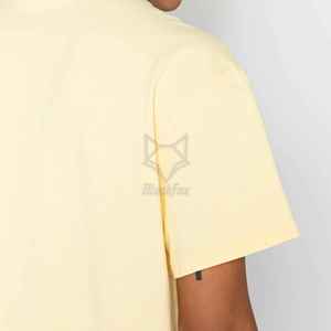 เสื้อยืดคอกลมแขนสั้นทรงปกติสำหรับผู้ชาย BlackFox พิมพ์ลายโลโก้ฟอยล์ สไตล์ลำลอง ผ้าคอตตอนเจอร์ซีย์ - Product Image 2