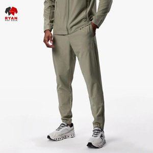 Chándal para Hombre Ryan Pro Gear, Diseño Personalizado, Tela Cómoda, Corte Regular, con Logotipo Personalizado, Cierre de Cremallera - Product Image 3