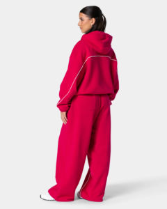 Conjunto Deportivo de 2 Piezas para Mujer, Talla Grande, Color Rojo Frambuesa, Lavado Ácido, Invierno, Ecológico, Transpirable, Calidad Premium - Product Image 5