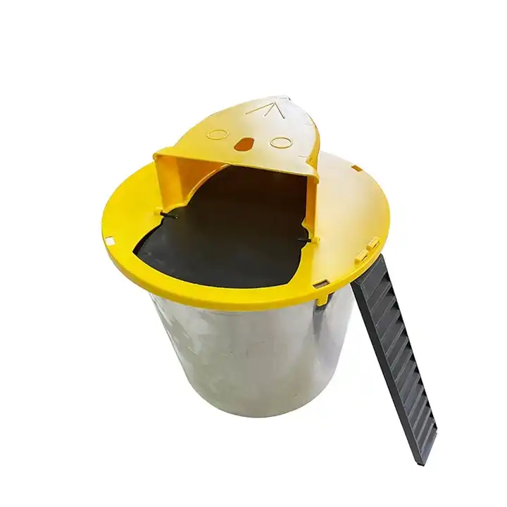 flip slide bucket lid mouse trap