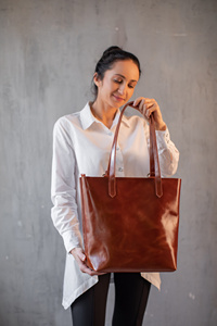 Premium Genuine Leather Fringe Handbag for Women – Vintage Boho Style Shoulder <b>Bag</b> with Tassels & <b>Studded</b> Detail - Product Image 3