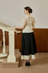 Proveedor de Vietnam: Blusa de encaje floral elegante/vintage/romántica ZELLA con mangas abullonadas y falda con abertura de mezcla de lino KS50 - Product Image 4