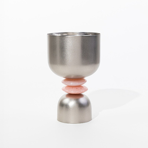 Élégant brûleur à bakhoor en métal argenté avec anneaux en résine marbrée bleue, pièce d'accentuation moderne pour la décoration de table à la maison - Product Image 4