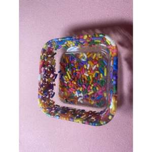 Vibrant Natural Luxury Resin Craft Ashtray Stylish Cigarette Holder Eco-friendly Durable Home <b>Table</b> Decor - Product Image 4