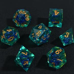 Jeu de dés en résine ultra-claire de haute qualité, dés polyédriques en résine pour jeux de table professionnels DND, équipement de jeu en gros - Product Image 1