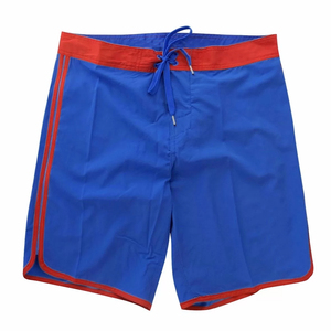 Shorts de bain personnalisés à séchage rapide en polyester pour hommes, shorts de plage et de surf avec cordon de serrage, maillots de bain OEM ODM - Product Image 2
