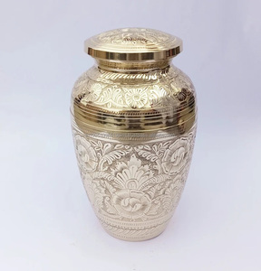 Urna Funeraria de Latón Grabada Personalizada al por Mayor, Estilo Americano, Acabado Plateado y Meena, para Cenizas Humanas, Recuerdo - Product Image 4