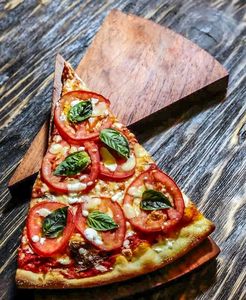 Wooden <b>Pizza</b> Display Stand For Restaurant Countertop Kitchen Dining <b>Table</b> <b>Pizza</b> Serving Food Presentation Accessories - Product Image 6