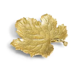 Plateau de présentation décoratif en métal doré de qualité supérieure pour la vente au détail en boutique, bol en métal contemporain pour table de luxe, fait main - Product Image 1