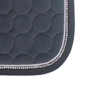 Tapis de selle en mousse confortable marron pour dressage, lisse, pour soins équins, chaud et doux, personnalisation acceptée, fournitures équestres en satin - Product Image 6