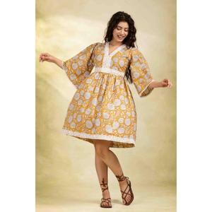 เดรสสั้นลายดอกไม้สำหรับผู้หญิง สไตล์โบฮีเมียน ชุดมินิเดรสฤดูร้อน น้ำหนักเบา สวมใส่สบาย เหมาะสำหรับงานปาร์ตี้ ชุดน่ารักสำหรับวันหยุดพักผ่อน - Product Image 3