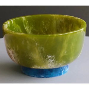 Tazón Clásico de Resina Color Marfil con Borde Festoneado, Elegante Plato Decorativo para Servir, Ideal para Decoración Moderna del Hogar - Product Image 4