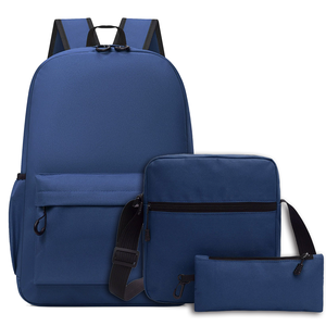 Conjunto de Mochila Escolar o de Viaje TITAN TREAD WEAR Amarilla con Estampado de Logotipo y Correas Ajustables, Modelo TTW-SB-00014 - Product Image 6