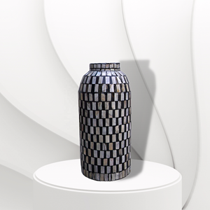 โคมไฟตั้งพื้นสีดำหรูหราทันสมัยคุณภาพสูง ผลิตจากเปลือกหอยมุกเวียดนาม ของตกแต่งบ้าน ขายส่ง รุ่น VC-60 - Product Image 2