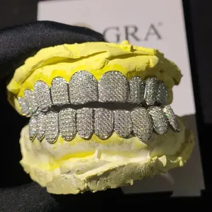 Juego de Grillz de Lujo Chapados en Oro de 18K con Plata de Ley y Piedras de Moissanita, Estilo Hip Hop, para Hombre y Mujer - Product Image 1