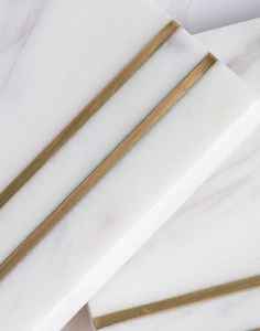 Sous-verres en marbre blanc rayé doré, sous-verres de luxe pour le thé et le café, sous-verres en pierre faits à la main, décoration de table - Product Image 2