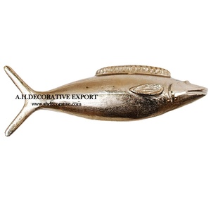 Sculpture de poisson en aluminium plaqué or de haute qualité pour la décoration de la maison Sculpture en aluminium de style unique pour la table de bureau - Product Image 1