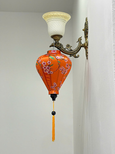 Lanterne en soie vietnamienne faite à la main, style Hoi An, éclairage décoratif pour mariage, fête et décoration intérieure - Product Image 2