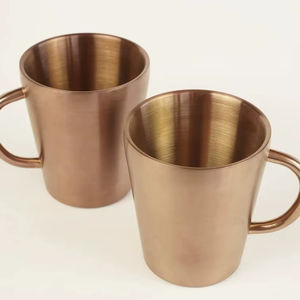 Taza de cobre básica, perfecta para el té de la mañana, café, agua caliente y té de hierbas, para la rutina de bienestar, venta al por mayor desde India. - Product Image 1