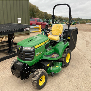 เครื่องตัดหญ้าแบบนั่งขับ John Deere X950R คุณภาพสูง พร้อมประสิทธิภาพการตัดที่ทรงพลัง โครงสร้างแข็งแรงทนทาน และใช้งานได้จริง - Product Image 3