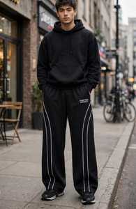 กางเกงวอร์มขายาวสีดำ ONETEN APPARELS เอวยางยืด แถบข้างลำตัว สไตล์ลำลอง กางเกงกีฬา ระบายอากาศได้ดี เป็นมิตรกับสิ่งแวดล้อม น้ำหนักเบา - Product Image 6