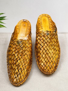 Chaussures de marche en feuilles de palmier tissées à la main, à bout fermé, à enfiler, semelle en cuir véritable, décontractées, pour intérieur et extérieur, jaunes, ethniques - Product Image 1