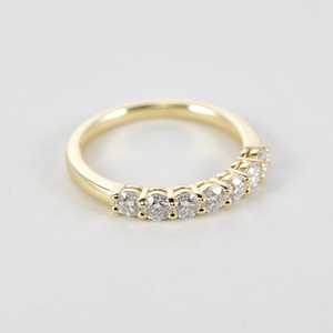 แหวนเพชรทรงกลมเจียระไนแบบบริลเลียนท์ ครึ่งวง สำหรับผู้หญิง ทองคำแท้ 14K ดีไซน์เรียบหรู ของขวัญสุดเซอร์ไพรส์ - Product Image 4