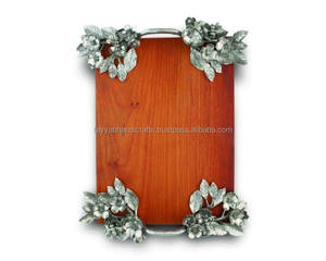 Bandeja de madera decorativa de última forma para servir con asas de metal Exportador de bandeja para servir alimentos DE LA India - Product Image 6