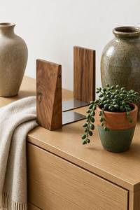 Porte-livres modernes en bois avec base en métal, forme triangulaire, 2 pièces, pour la décoration d'étagères à la maison ou au bureau - Product Image 2