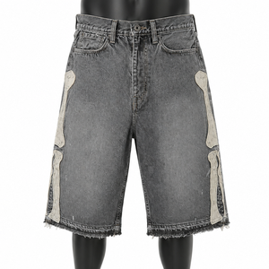 Shorts en jean gris délavé personnalisés pour hommes avec patch squelette, style baggy streetwear, OEM ODM, vente en gros, shorts en jean tendance - Product Image 1