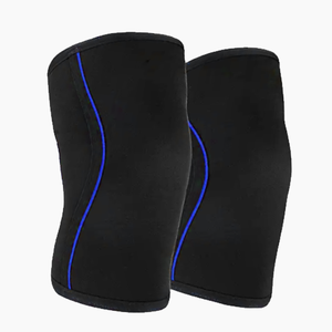 Genouillère de sport ElixE en tricot, rayée rouge et noir, respirante, universelle, unisexe, protection toutes saisons - Product Image 4