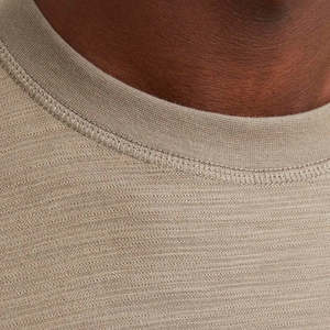 Camiseta de Alta Calidad para Hombre, Sólida, Oversize, de Algodón Suave, Cuello Redondo, Corte Holgado, Estilo Minimalista, Informal, Básica, a la Moda - Product Image 5